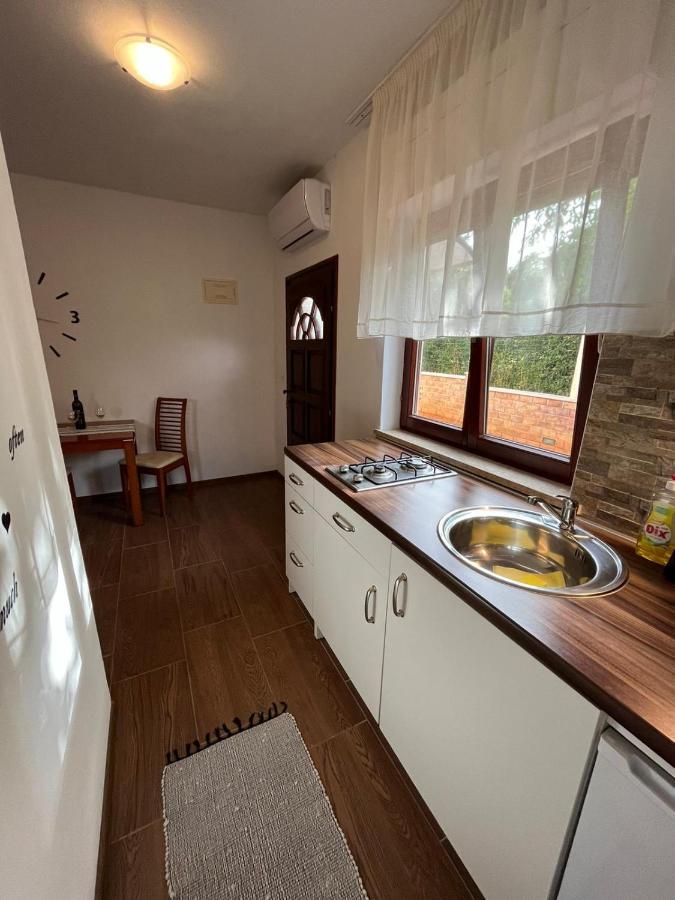 Studio Apartman San 3 Liznjan Luaran gambar