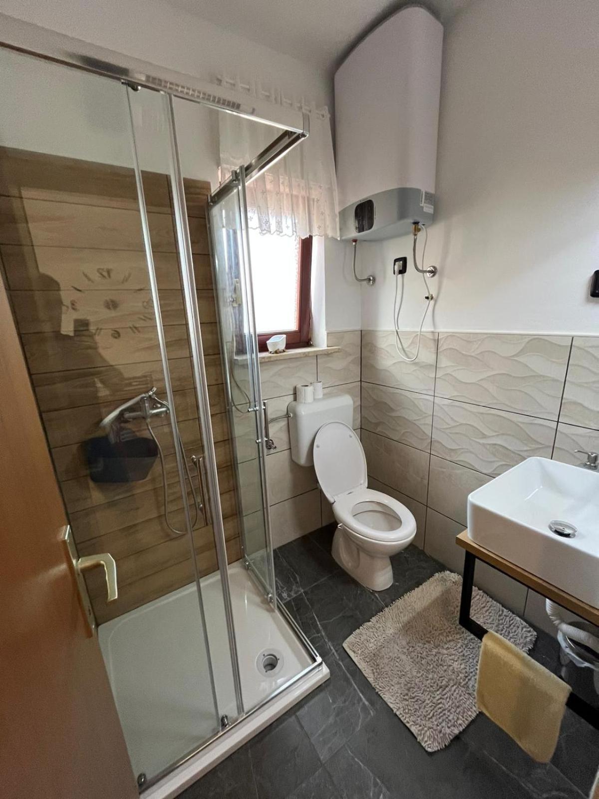 Studio Apartman San 3 Liznjan Bilik gambar